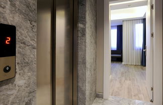 Photo 2 - Sel Suite Hotel