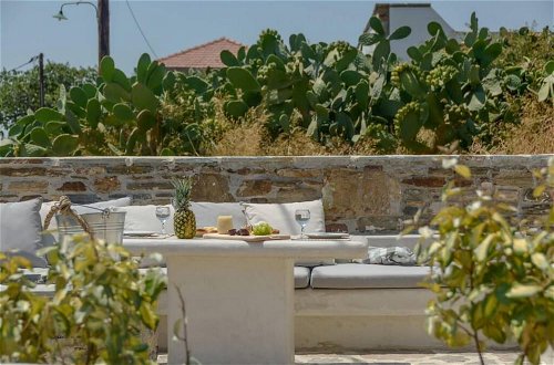 Photo 11 - Villa Anthemion Naxos With Outdoor Jacuzzi