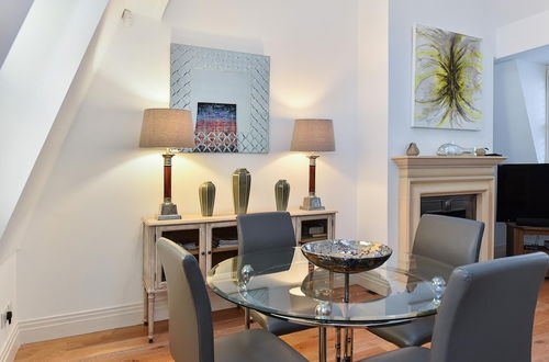 Photo 2 - Large South Kensington Mews 2 Bed 2 5 Bath House