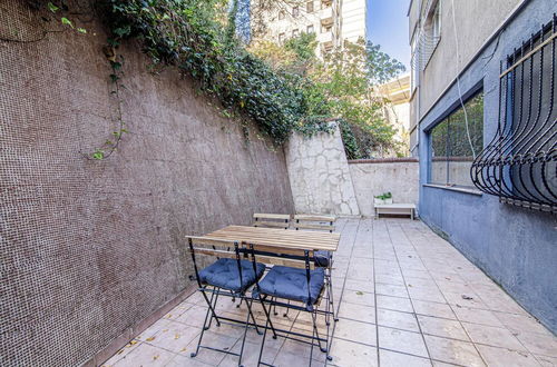 Photo 2 - Charming Flat With Backyard Close to Zorlu Center