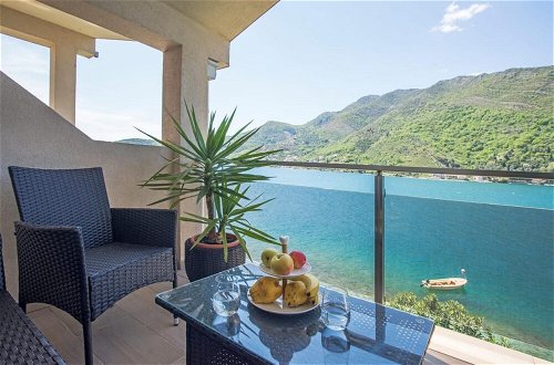 Photo 2 - Studio Flat With View Near Beach in Tivat