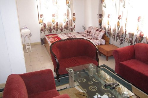 Photo 4 - Kwesi Affum Apartments