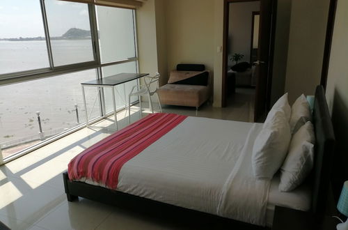 Photo 3 - River View suites Puerto Santa Ana gye