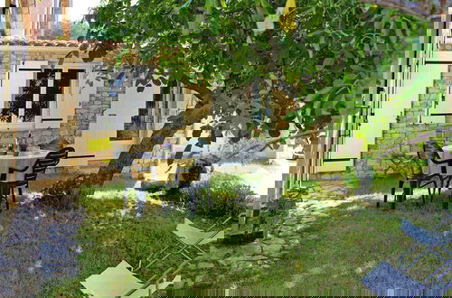 Foto 19 - Holiday Home in Revest With Garden