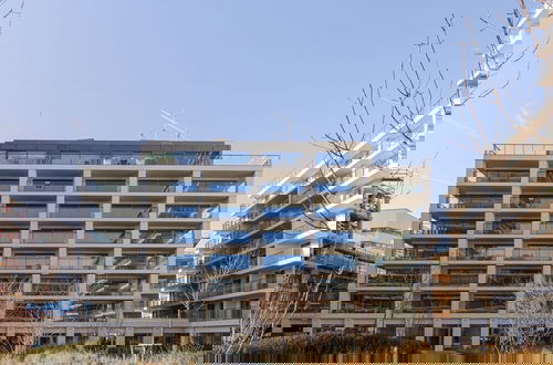 Foto 35 - Brand new Apartment With Terrace in Sky Garden
