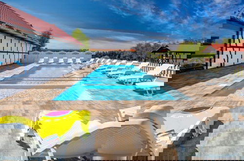 Foto 9 - Comfortable Apartment, Pool, Darlowo