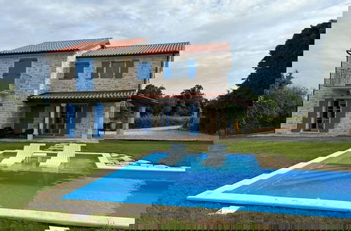 Photo 26 - Luxury 5-star Villa With Private Saltwater Pool