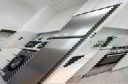 Foto 9 - Stylish 1BR at Binghatti Corner JVC