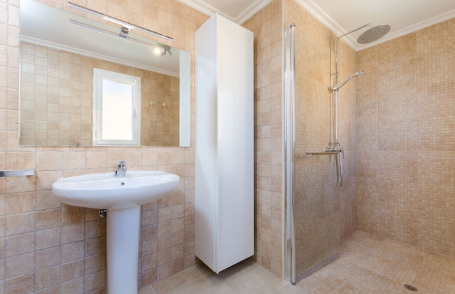 Dones D Aigua 11 in Urbanitzaci s Estanyol - Foto 36
