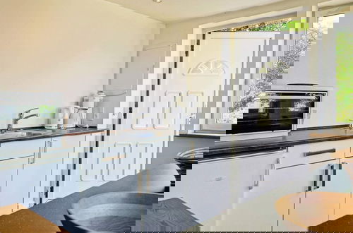 Foto 17 - 6 Person Holiday Home in Nexo