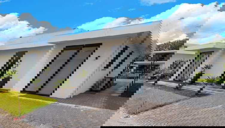 Foto 1 - Villa With Covered Terrace and Jetty on the Water