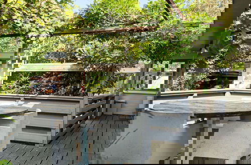 Photo 19 - Light and Quiet Chalet With Beautiful Terrace Near Historic Goedereede