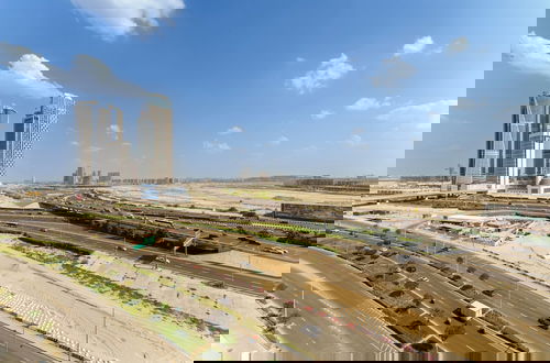 Foto 21 - Maison Privee - Modern Business Bay Retreat w/ Dubai Canal Views