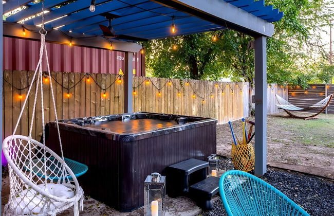 Heated Pool Haven w Hot Tub Downtown 3 mi - Foto 9