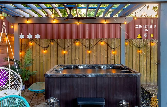 Heated Pool Haven w Hot Tub Downtown 3 mi - Foto 16