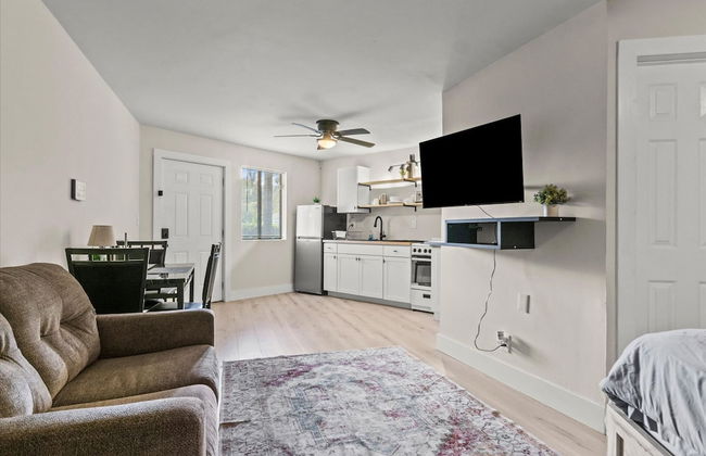 Modern Studio Apartment in Huntsville - Foto 1