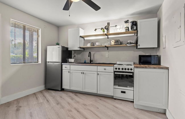 Modern Studio Apartment in Huntsville - Foto 8