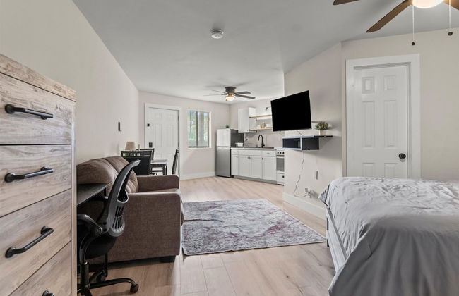 Modern Studio Apartment in Huntsville - Foto 10
