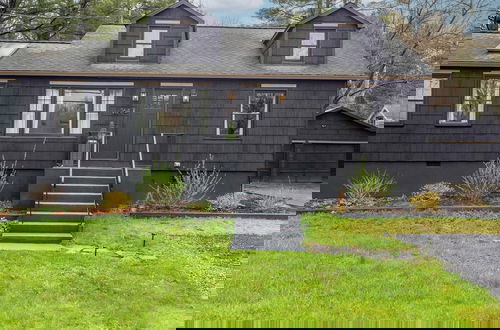 Foto 23 - Charcoal Chalet by Avantstay A+ Design w/ Firepit