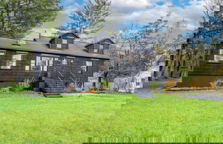 Foto 2 - Charcoal Chalet by Avantstay A+ Design w/ Firepit