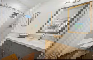 Foto 1 - Studio Nene by AvantStay | Chic, Cozy, King Bed