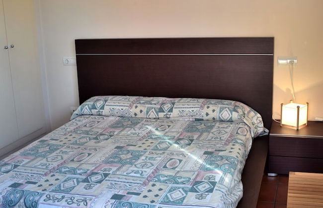 Acogedor Apartamento con Piscina Comunitaria Marina Sant Jordi - Photo 2