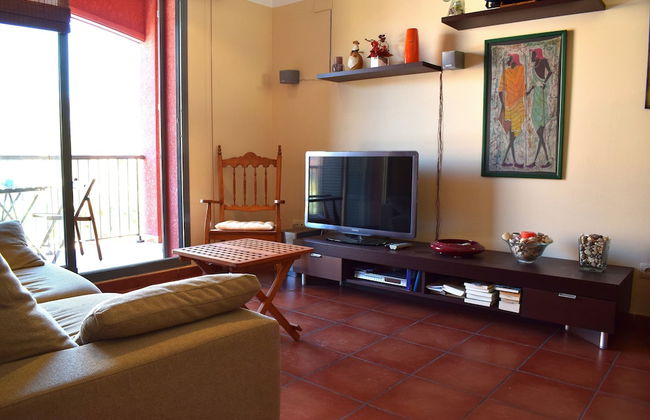 Acogedor Apartamento con Piscina Comunitaria Marina Sant Jordi - Photo 16