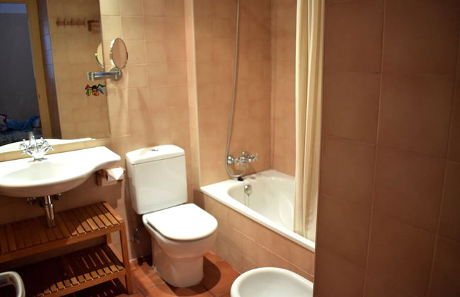 Acogedor Apartamento con Piscina Comunitaria Marina Sant Jordi - Photo 23