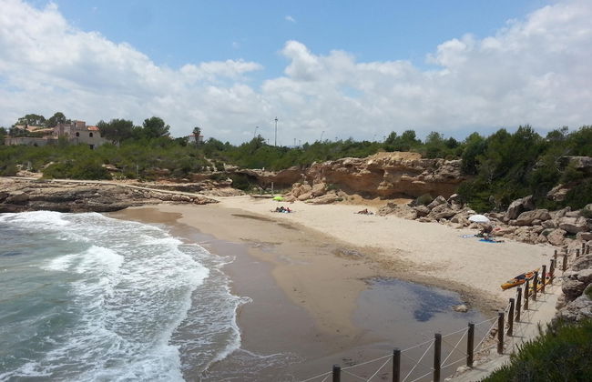 Acogedor Apartamento con Piscina Comunitaria Marina Sant Jordi - Photo 33