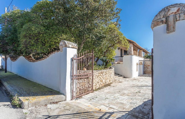 Emma's Villa facing the sea with swimming pool - Photo 47