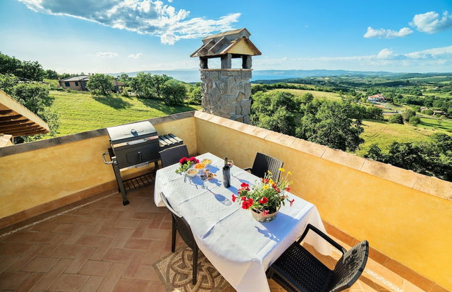 Peaceful Villa in Montefiascone with Hot Tub - Photo 37
