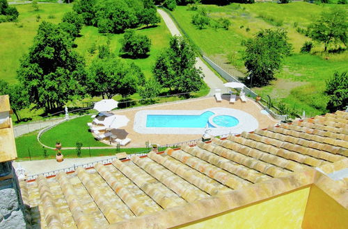 Photo 30 - Peaceful Villa in Montefiascone with Hot Tub