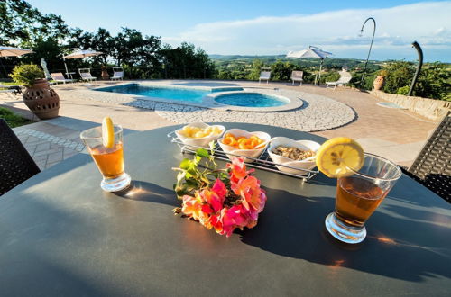 Photo 34 - Peaceful Villa in Montefiascone with Hot Tub