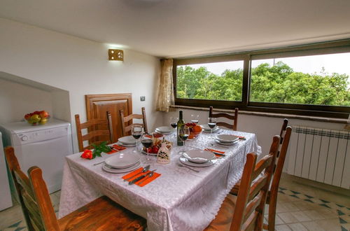 Photo 36 - Peaceful Villa in Montefiascone with Hot Tub