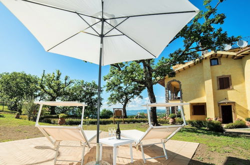 Photo 35 - Peaceful Villa in Montefiascone with Hot Tub