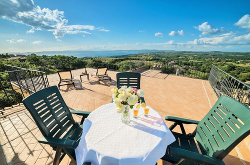 Photo 17 - Peaceful Villa in Montefiascone with Hot Tub