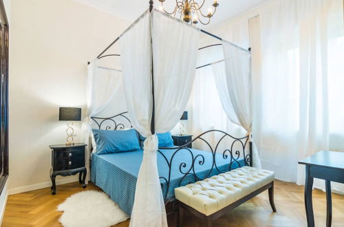 Photo 4 - Luxury 3 Bedrooms Near Duomo