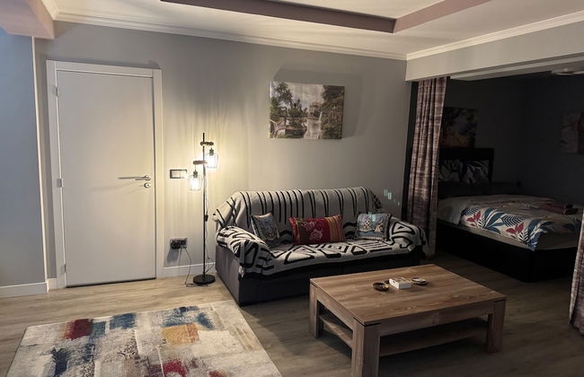 Funchal Apt- Sleeps 2 - Pool & Parking - Madeira - Foto 5