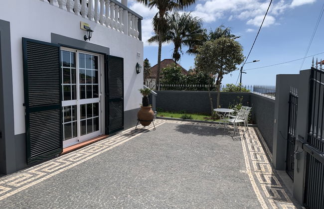 Funchal Apt- Sleeps 2 - Pool & Parking - Madeira - Foto 39