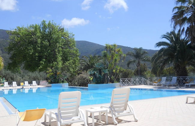 Holiday House with Pool near Sea, Beach, & Caves - Foto 17