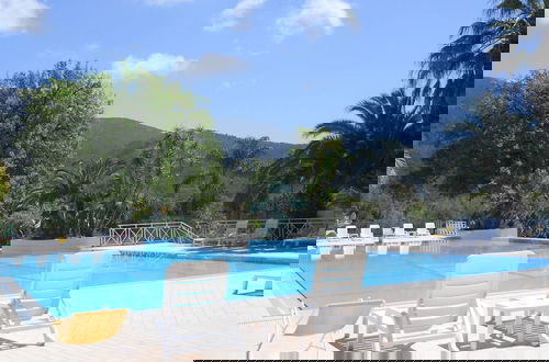 Foto 17 - Holiday House with Pool near Sea, Beach, & Caves