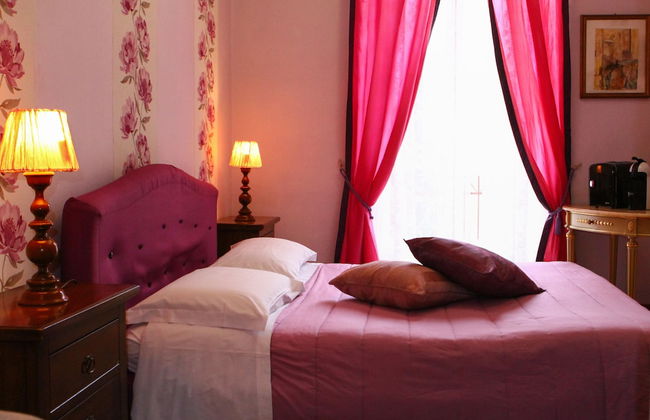 Duca's Guest House - Foto 8