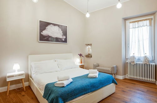 Photo 5 - Palazzo Pitti & Ponte Vecchio Cozy Flat