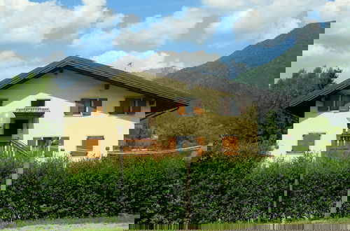 Foto 18 - Scenic Holiday Home in Ledro near Spiggia Besta Lido