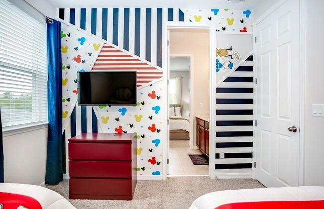 Jedi Temple! Take A Virtual Tour Private Pool! 9 Bedroom Villa by RedAwning - Foto 2