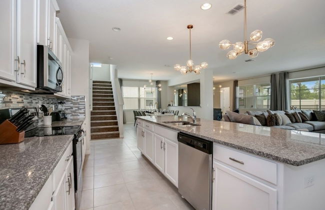 Jedi Temple! Take A Virtual Tour Private Pool! 9 Bedroom Villa by RedAwning - Foto 30