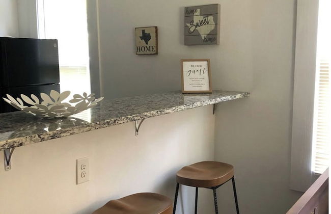 Find Your Comfort at Downtown Cozy 2br/2ba - Photo 9