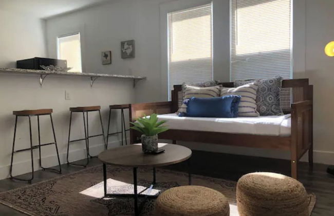 Find Your Comfort at Downtown Cozy 2br/2ba - Photo 1