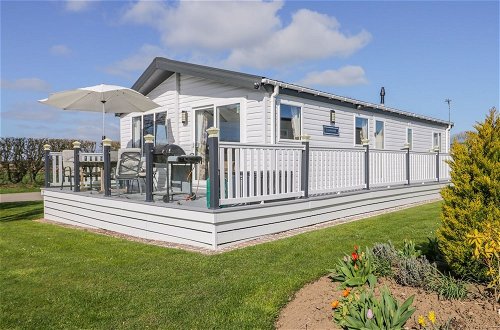 Photo 1 - Superb Detached Lodge Located on Skipsea Sands