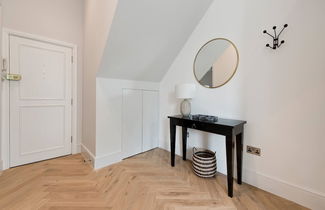 Photo 2 - Modern, Chic 1-bed in Notting Hill